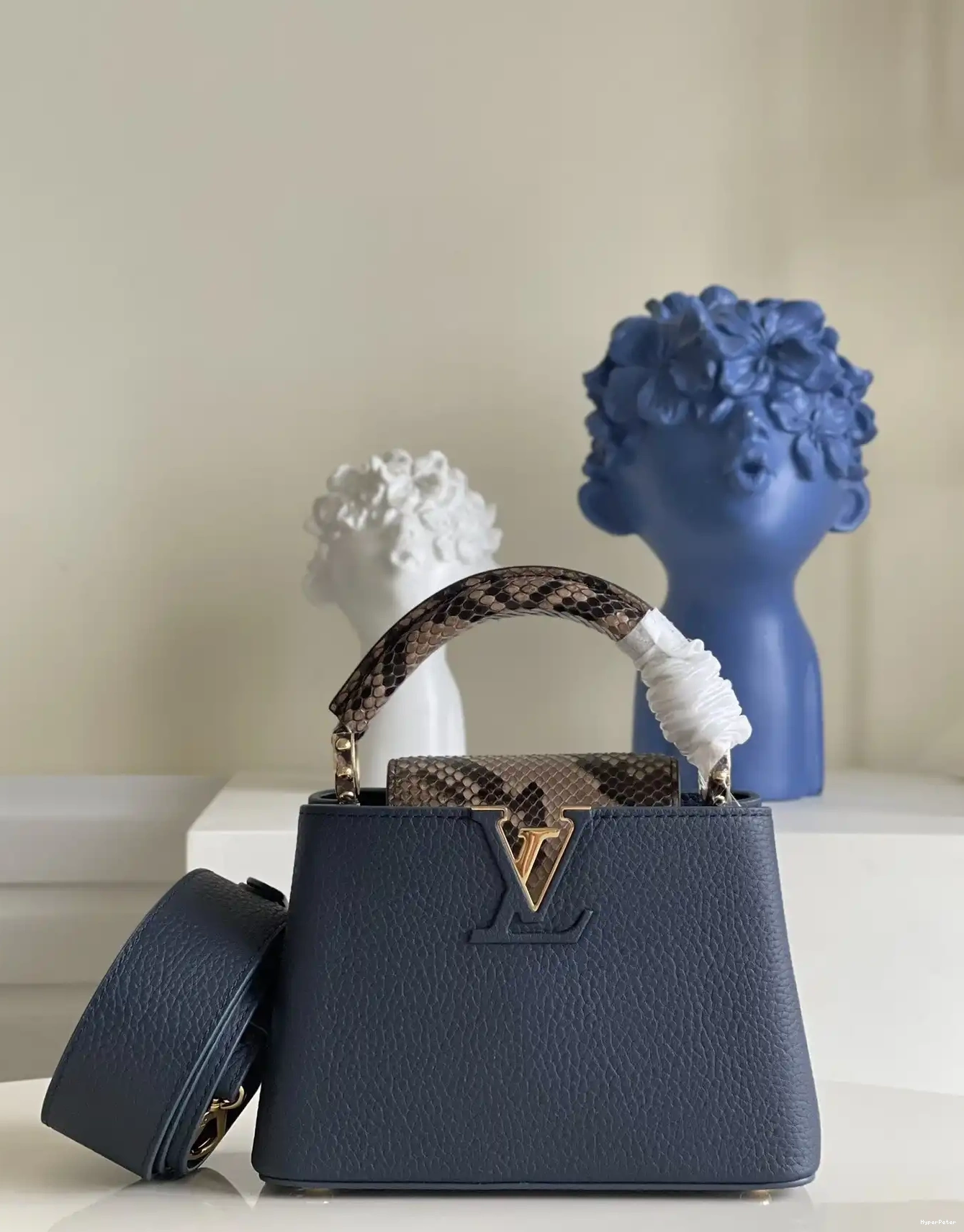 CAPUCINES VUITTON MINI LOUIS 0607